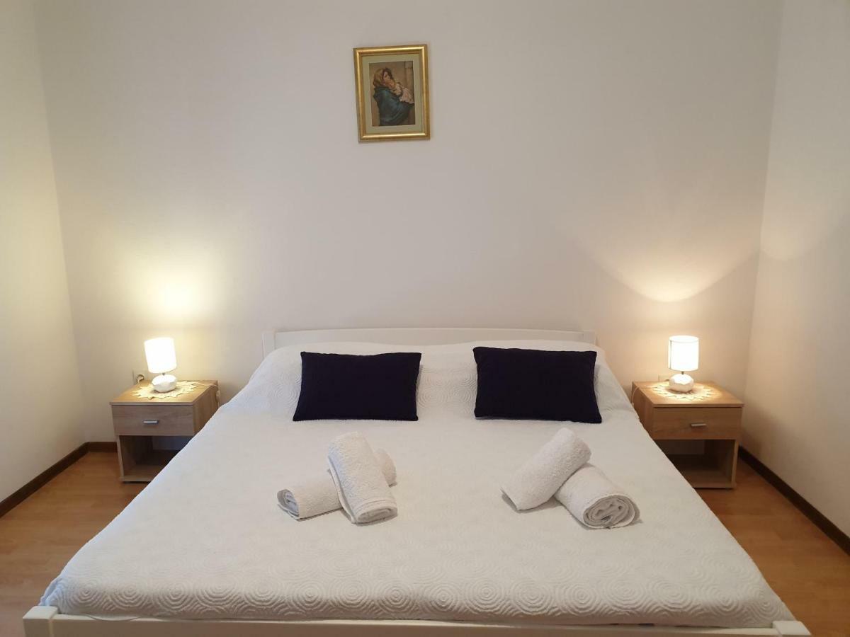 Apartments Vidakovic Ugljan Dış mekan fotoğraf
